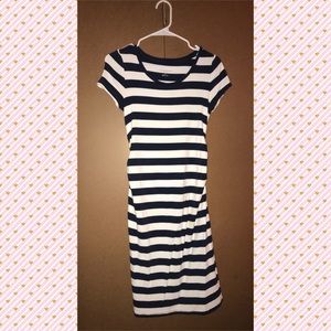 🤱🏼Liz Lange Maternity Dress